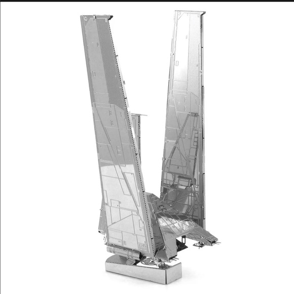 Fascinations Metal Earth Star Wars Kylo Ren Command Shuttle 3D steel Model Kit - Picture 4 of 6